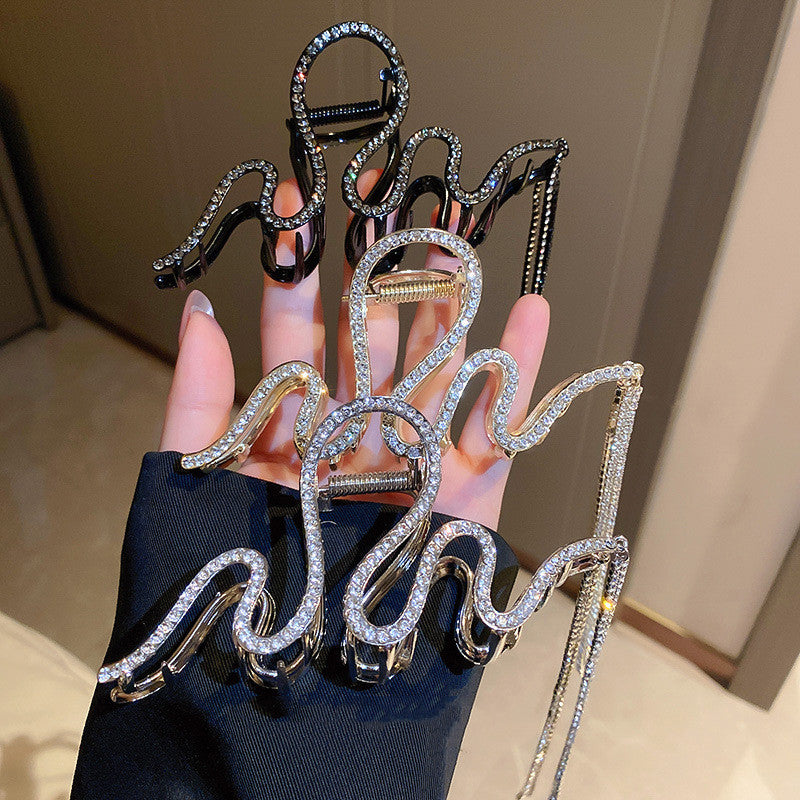 Back Of Head With Diamond Wavy Fringe Hairpin