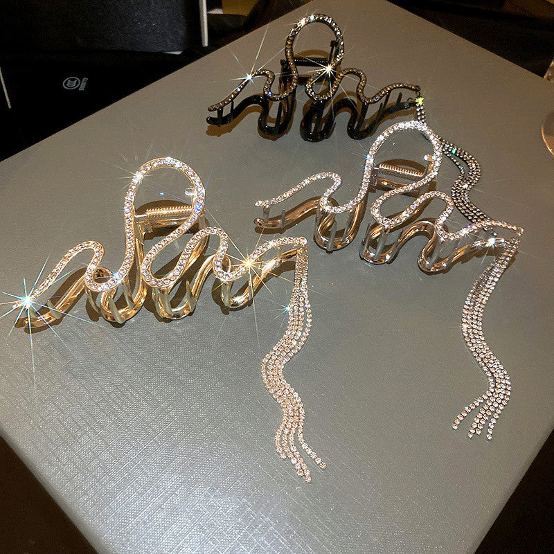 Back Of Head With Diamond Wavy Fringe Hairpin